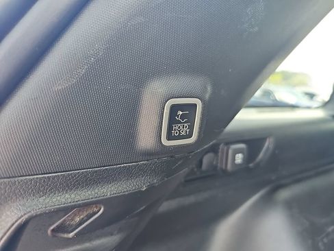 Used 2023 Jeep Grand Cherokee Limited AWD/4WD image 33