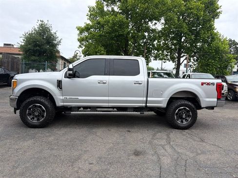 Used 2017 Ford F250 Lariat w/ Lariat Ultimate Package AWD/4WD image 14