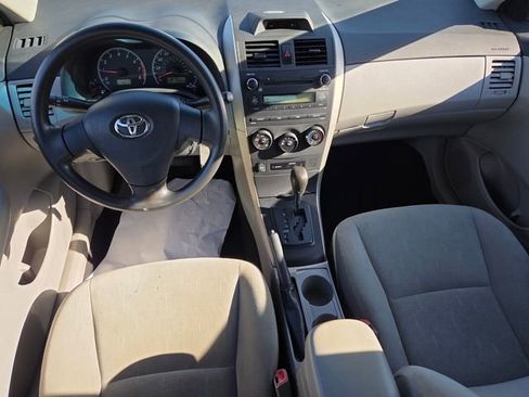 Used 2013 Toyota Corolla L FWD image 8