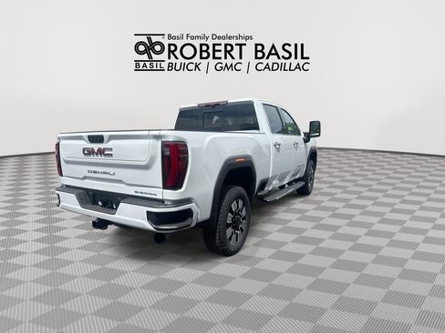 New 2026 GMC Sierra 3500 Denali w/ Denali Reserve Package AWD/4WD image 8