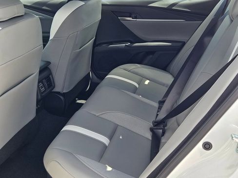 Used 2026 Toyota Camry SE image 15