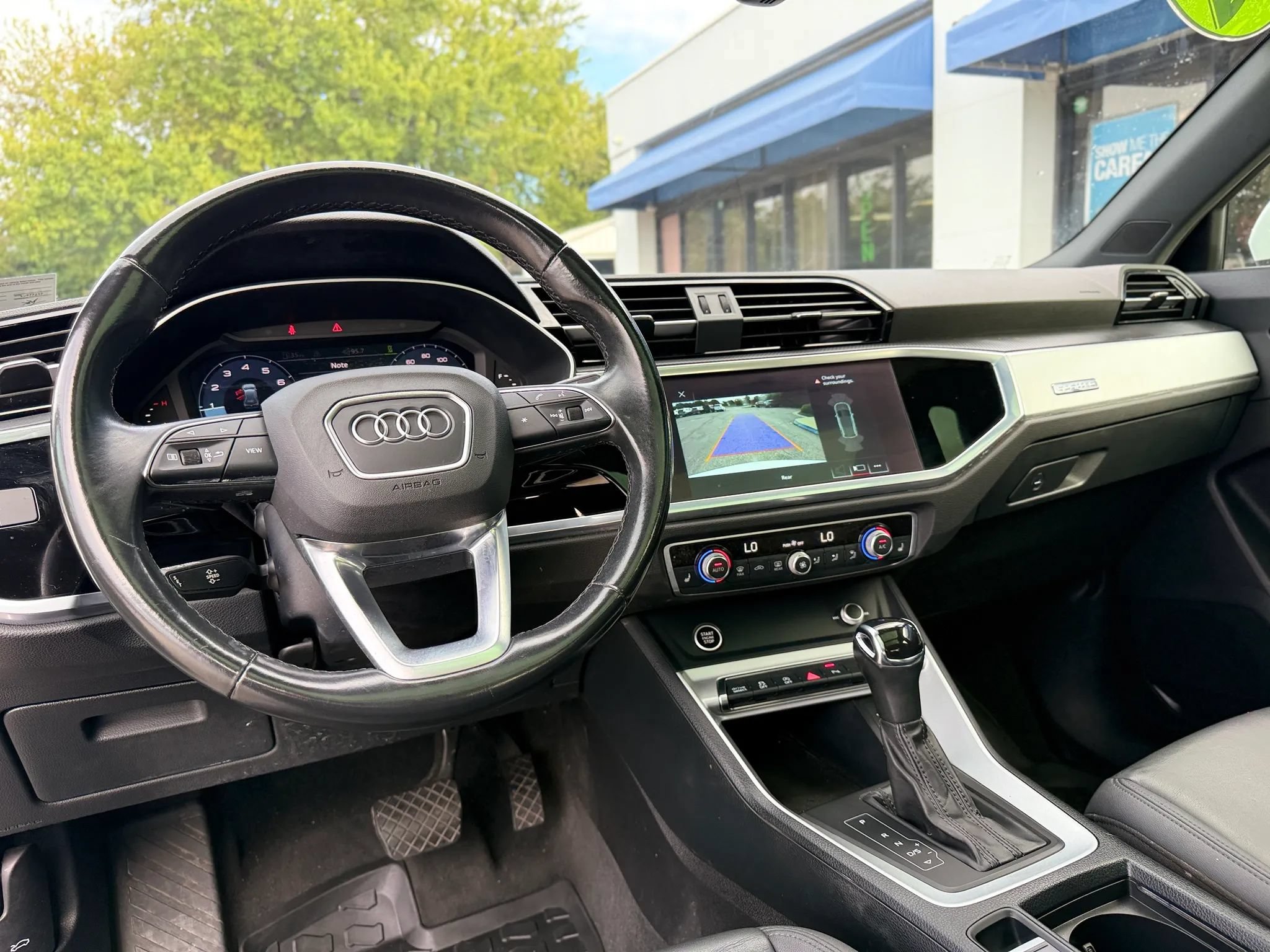 Used 2021 Audi Q3 2.0T Premium w/ Convenience Package AWD/4WD image 32