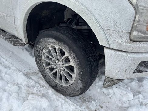 Used 2018 Ford F150 XLT w/ Equipment Group 302A Luxury image 10