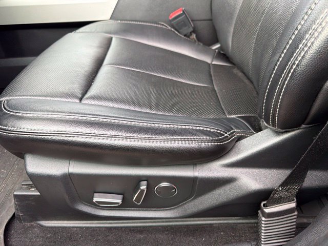 Used 2018 Ford F150 Lariat w/ Equipment Group 502A Luxury AWD/4WD image 8