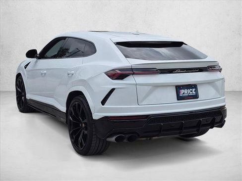 Used 2022 Lamborghini Urus AWD/4WD image 7