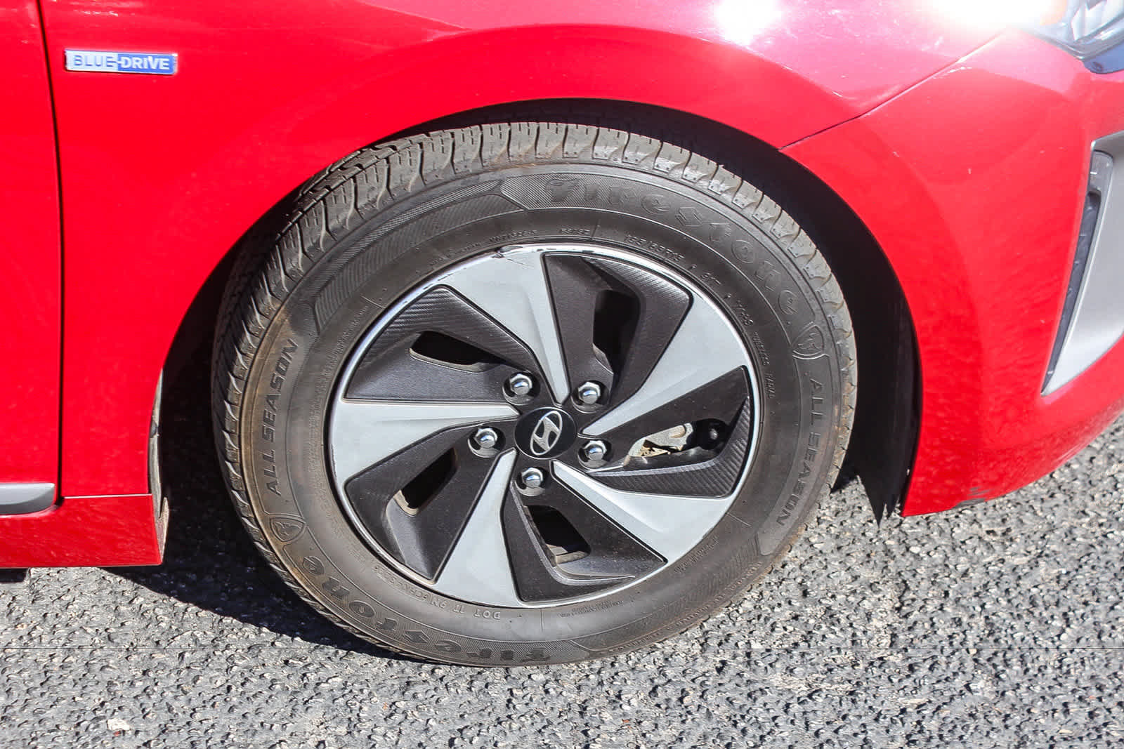 Used 2019 Hyundai Ioniq SEL FWD image 12