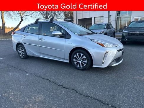Certified 2022 Toyota Prius LE image 5