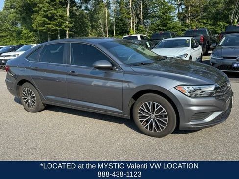 Certified 2021 Volkswagen Jetta FWD image 3