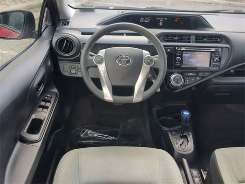 Used 2015 Toyota Prius C One image 15
