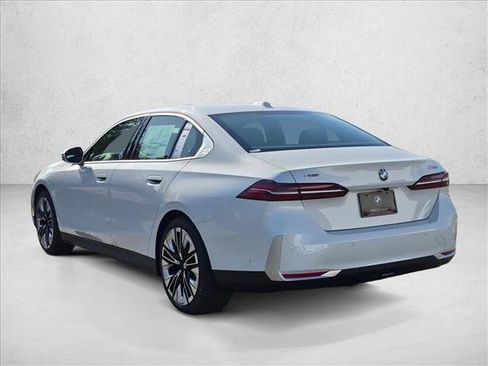 New 2027 BMW 530i xDrive AWD/4WD image 9