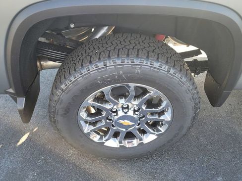 New 2026 Chevrolet Silverado 2500 LTZ w/ LTZ Convenience Package AWD/4WD image 13