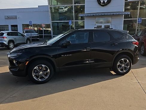 Used 2023 Chevrolet Blazer LT w/ Driver Confidence Package image 8