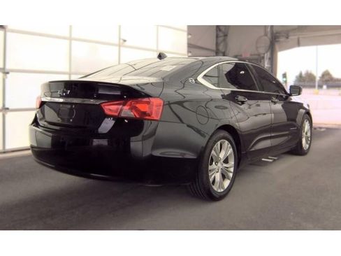 Used 2014 Chevrolet Impala LT w/ Convenience Package FWD image 3