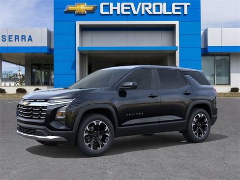 New 2026 Chevrolet Equinox LT image 2