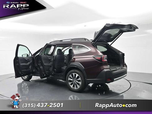 Used 2025 Subaru Outback Limited AWD/4WD image 31