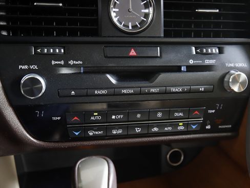 Used 2019 Lexus RX 350 AWD image 18