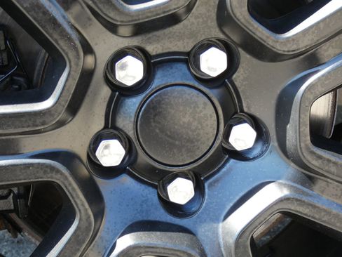 Used 2018 Land Rover Range Rover Evoque SE Dynamic image 19