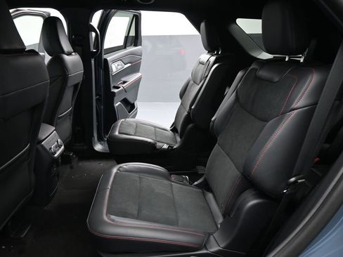 New 2026 Ford Explorer ST AWD/4WD image 18