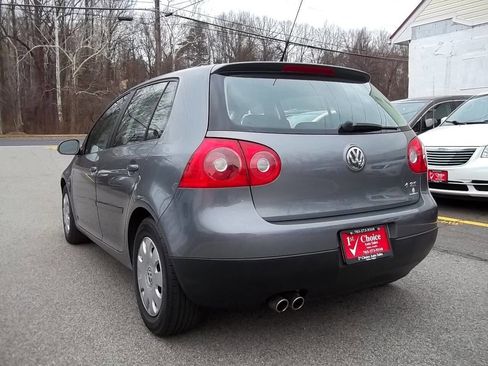 Used 2009 Volkswagen Rabbit S image 2