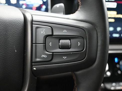 Used 2025 GMC Sierra 1500 AT4 w/ AT4 Premium Package AWD/4WD image 10