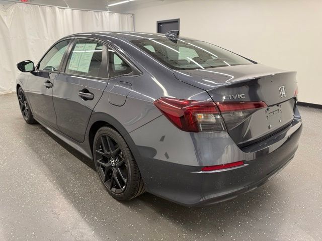 Used 2025 Honda Civic Sport image 4