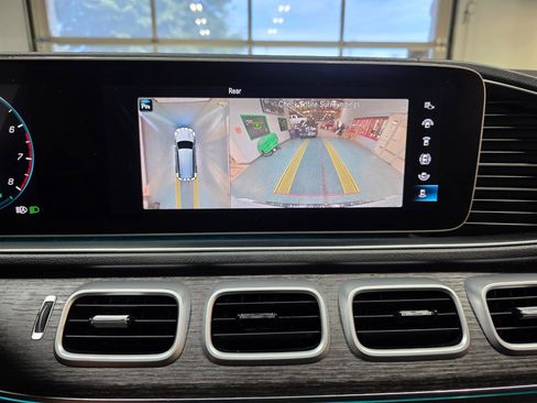Used 2020 Mercedes-Benz GLS 450 4MATIC image 34