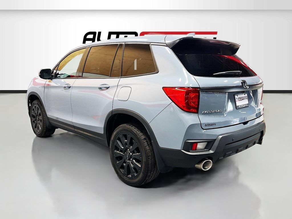 Used 2023 Honda Passport EX-L image 5