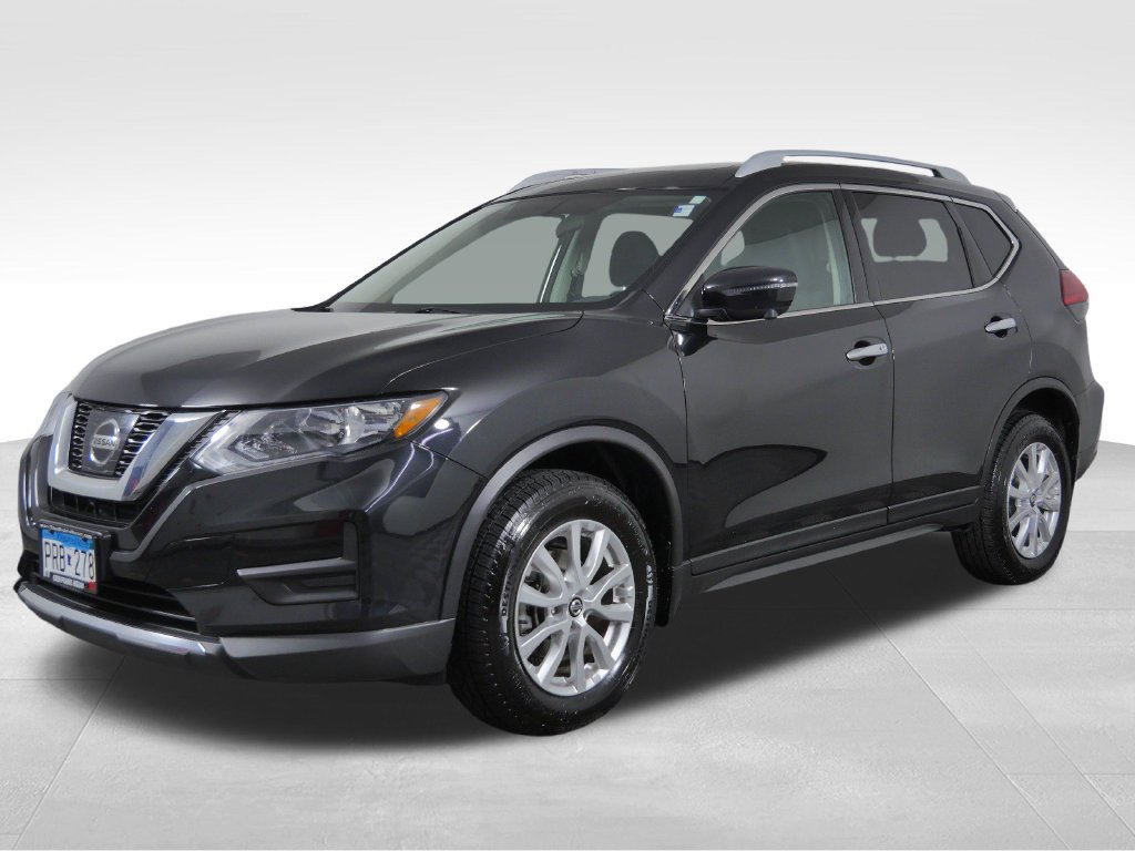 Used 2017 Nissan Rogue SV w/ Sun & Sound Touring Package AWD/4WD image 5