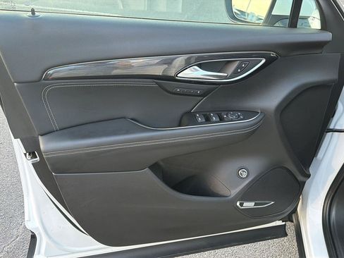 Used 2023 Buick Envision Essence w/ Technology Package I AWD/4WD image 16