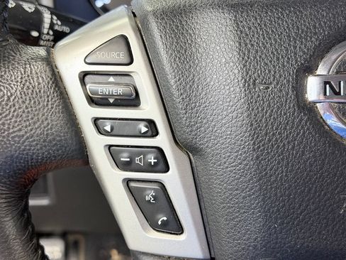 Used 2020 Nissan Titan SV w/ SV Convenience Package AWD/4WD image 43