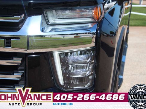 Used 2020 Chevrolet Silverado 2500 LTZ w/ Z71 Off-Road Package AWD/4WD image 5