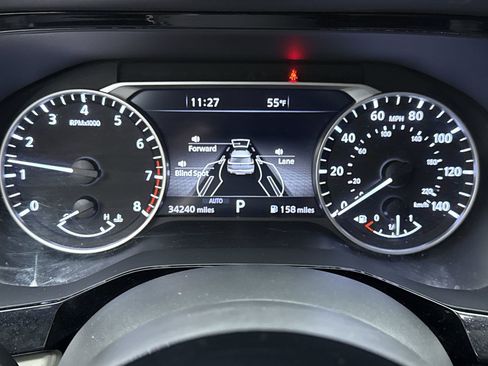 Used 2023 Nissan Pathfinder SL AWD/4WD image 13