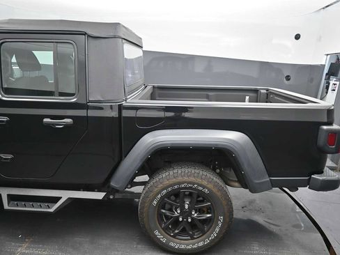Used 2022 Jeep Gladiator Sport w/ Trailer Tow Package AWD/4WD image 16