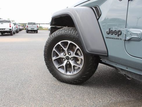 Used 2024 Jeep Wrangler Sport S image 11