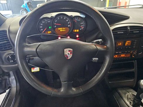 Used 2003 Porsche Boxster RWD image 9