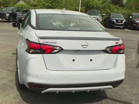 New 2025 Nissan Versa SR image 8