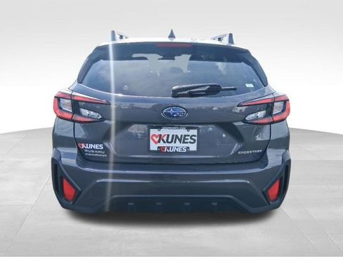 Used 2024 Subaru Crosstrek 2.0i Premium AWD/4WD image 10
