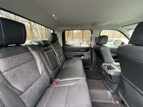 Used 2023 Toyota Tundra Limited w/ Power Package image 33