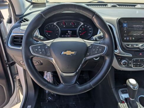 Used 2020 Chevrolet Equinox Premier AWD/4WD image 16