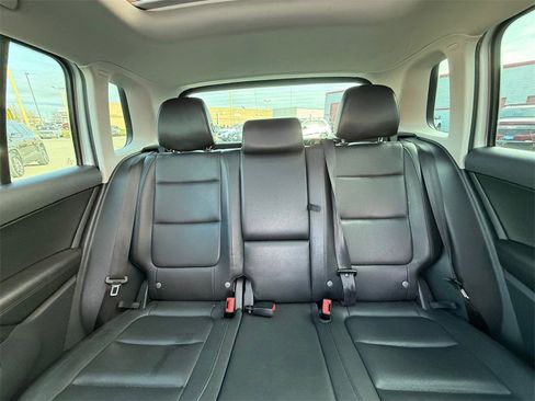 Used 2012 Volkswagen Tiguan S image 17