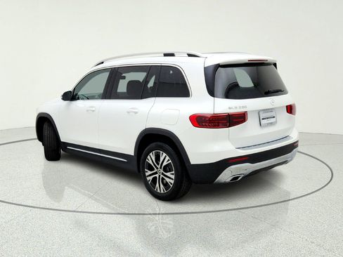 New 2026 Mercedes-Benz GLB 250 image 12