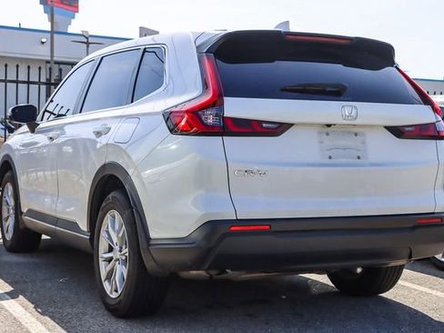 Used 2024 Honda CR-V EX image 5