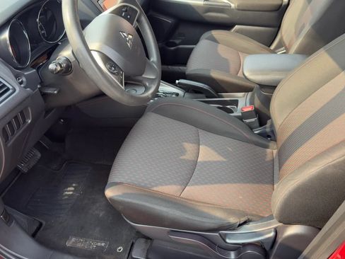 Used 2019 Mitsubishi Outlander Sport ES FWD image 9