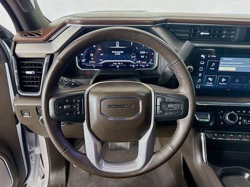 Used 2024 GMC Sierra 3500 Denali w/ Denali Reserve Package image 12