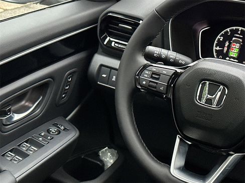 New 2025 Honda Pilot Touring image 22