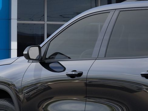New 2026 Chevrolet Traverse LT w/ Midnight/Sport Edition FWD image 12