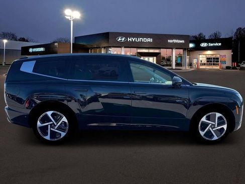 New 2026 Hyundai Ioniq 9 Calligraphy image 16