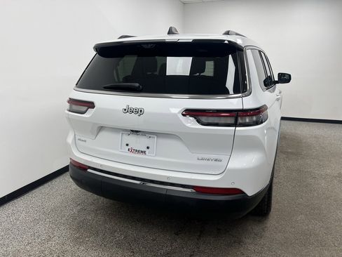 Used 2024 Jeep Grand Cherokee L Limited w/ Luxury Tech Group II image 7