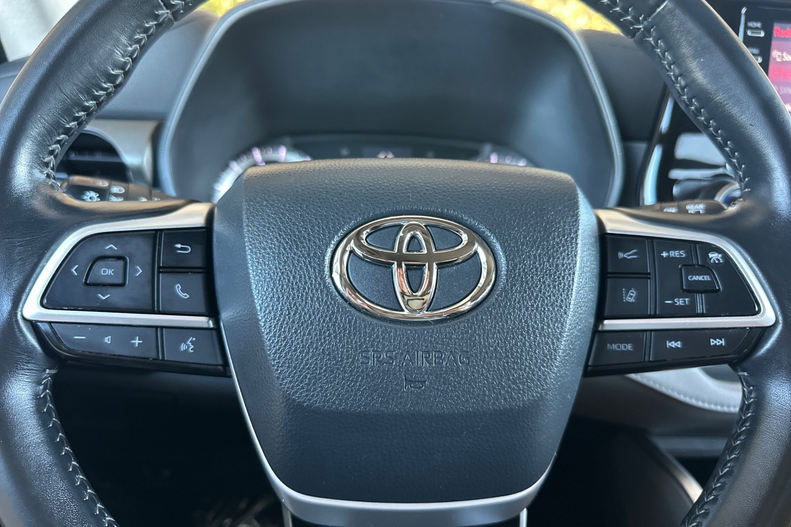 Certified 2022 Toyota Highlander LE AWD/4WD image 27