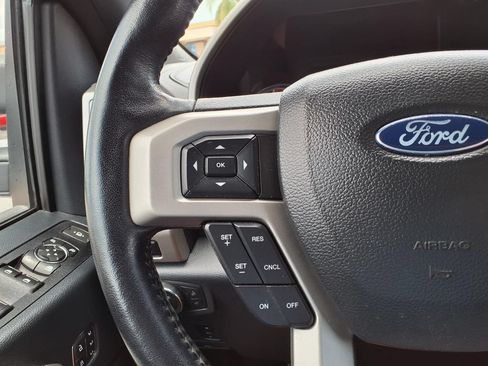 Used 2022 Ford F350 Lariat w/ Lariat Ultimate Package AWD/4WD image 35